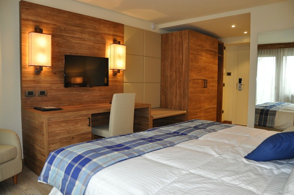 Фото Hotel Ambassador Zermatt