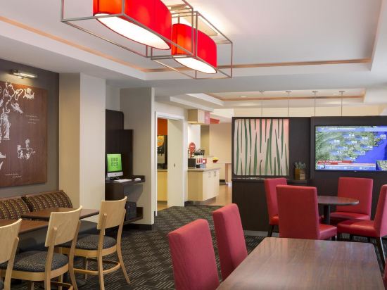 Фото TownePlace Suites San Jose Santa Clara