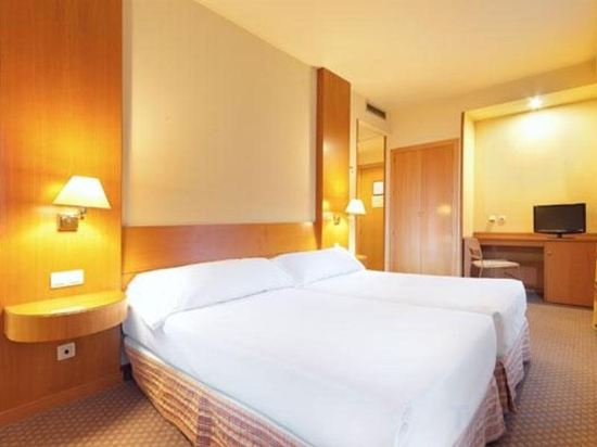 Фото Hotel Elche Centro, affiliated by Melia