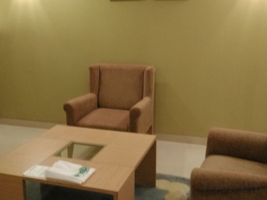 Фото Radha Regent Bengaluru