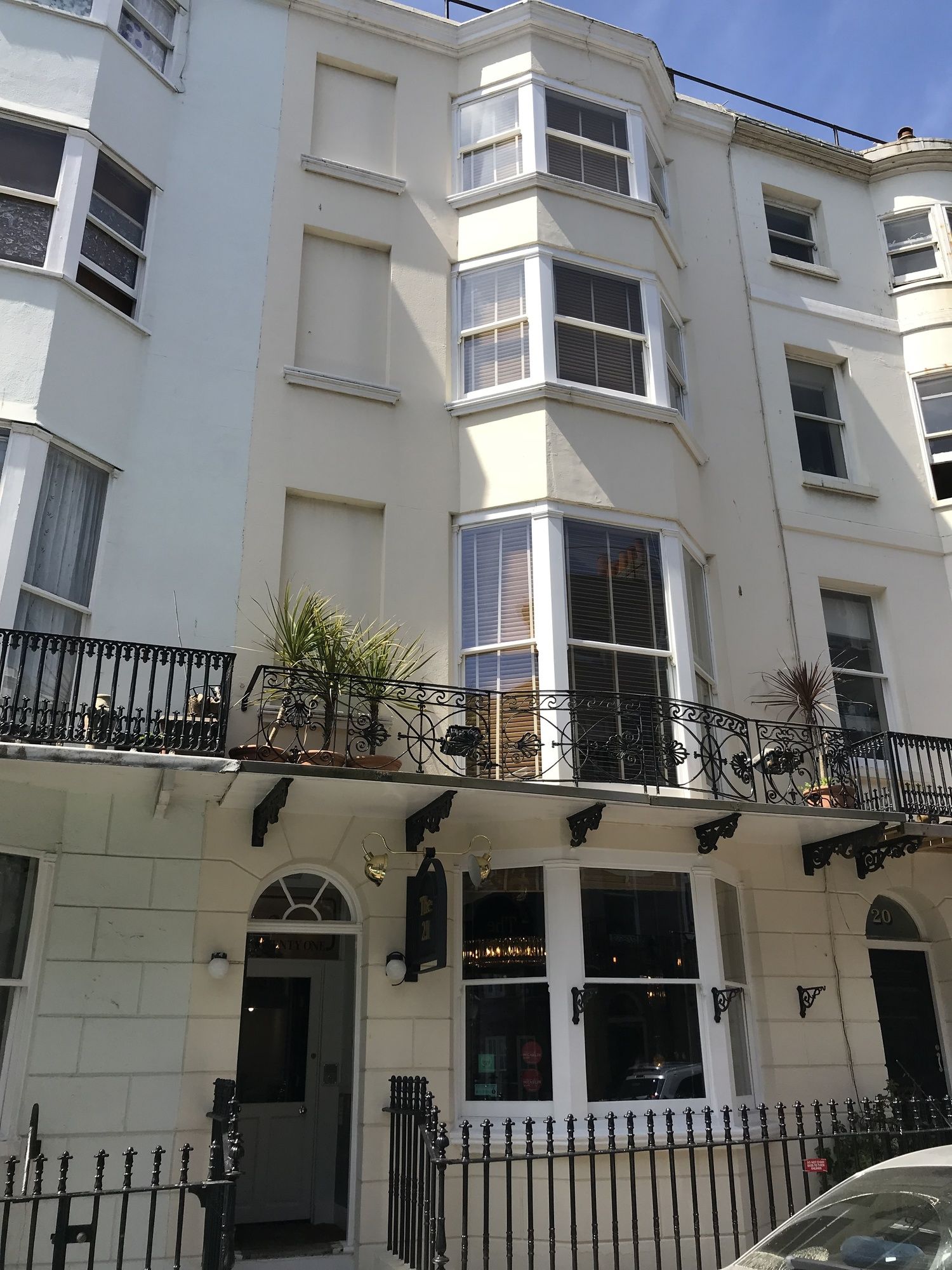 Фото The Twenty One B&b