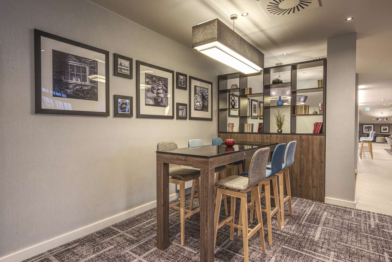 Фото Hampton by Hilton Stuttgart City Centre