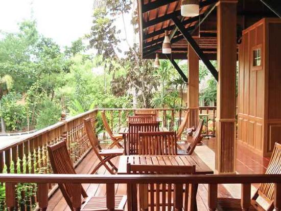 Фото Inrawadee Resort