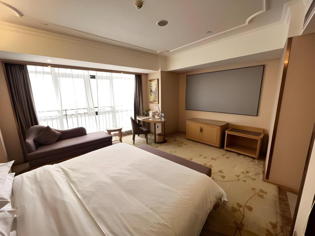 Фото Vienna Chongqing Yuanjiagang Subway Station Branch