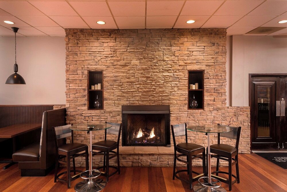 Фото Four Points by Sheraton Asheville Downtown