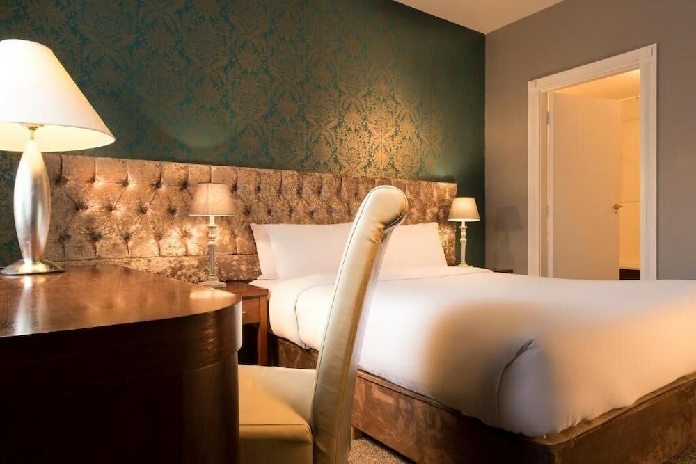 Фото Camden Deluxe Hotel