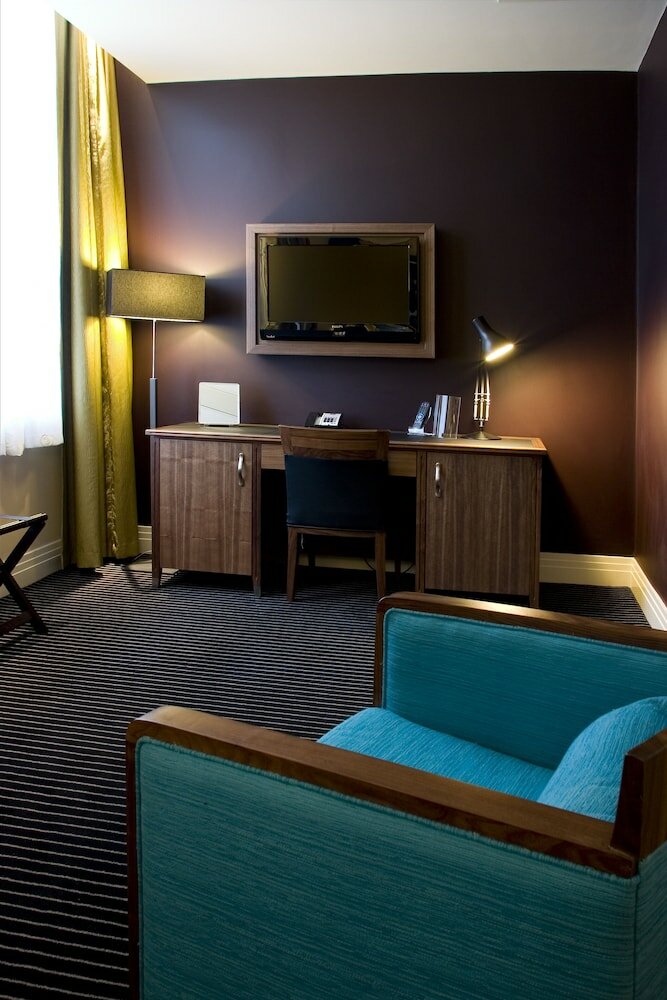 Фото Hard Days Night Hotel