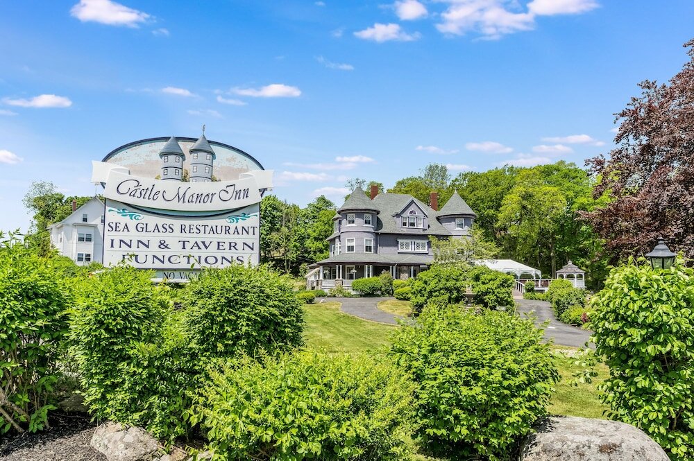 Фото Castle Manor Inn