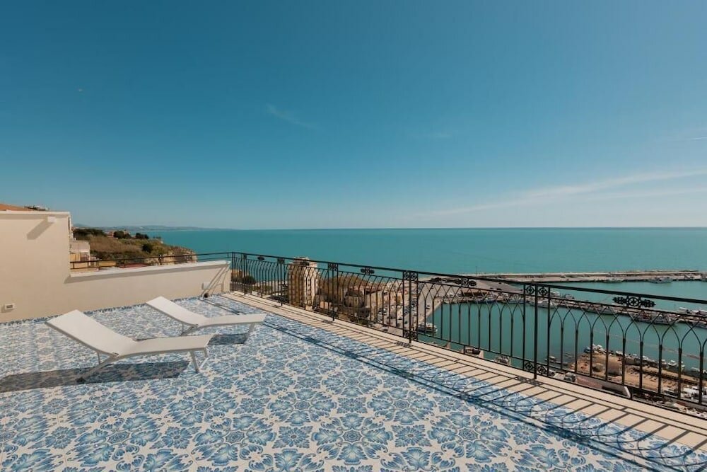 Фото Domus Maris Boutique Hotel