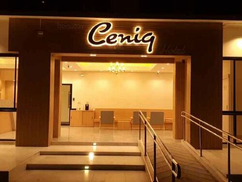 Гостиница Ceniq Hotel в Лампанге
