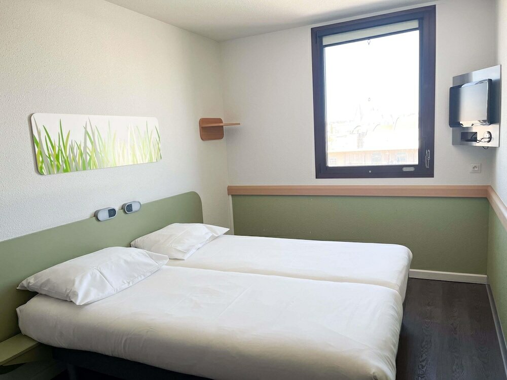 Фото Ibis Budget Nimes Centre Gare