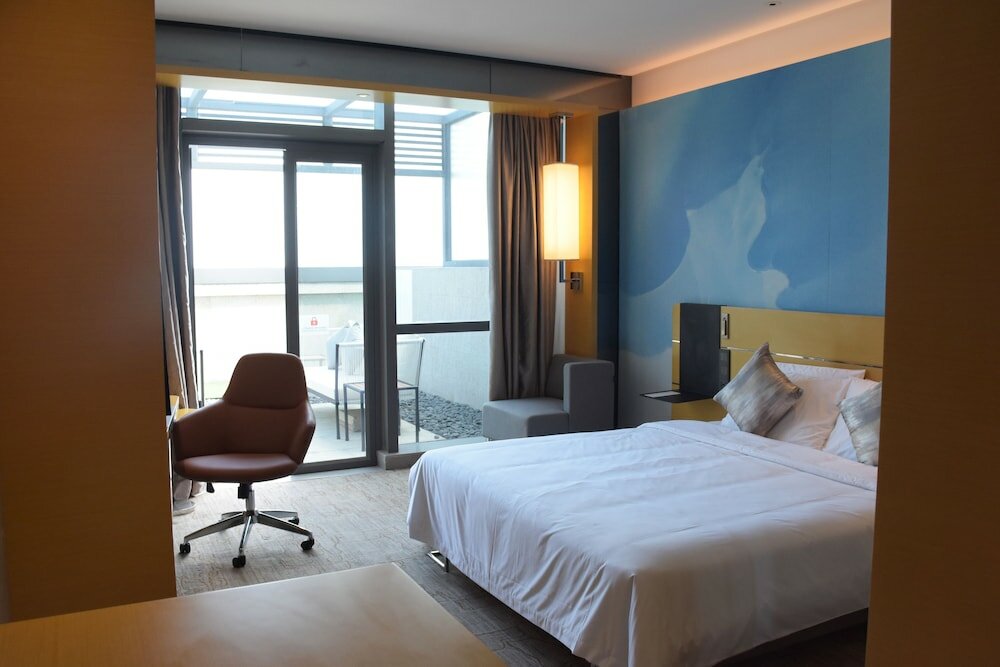 Фото Novotel Haikou Xinbudao