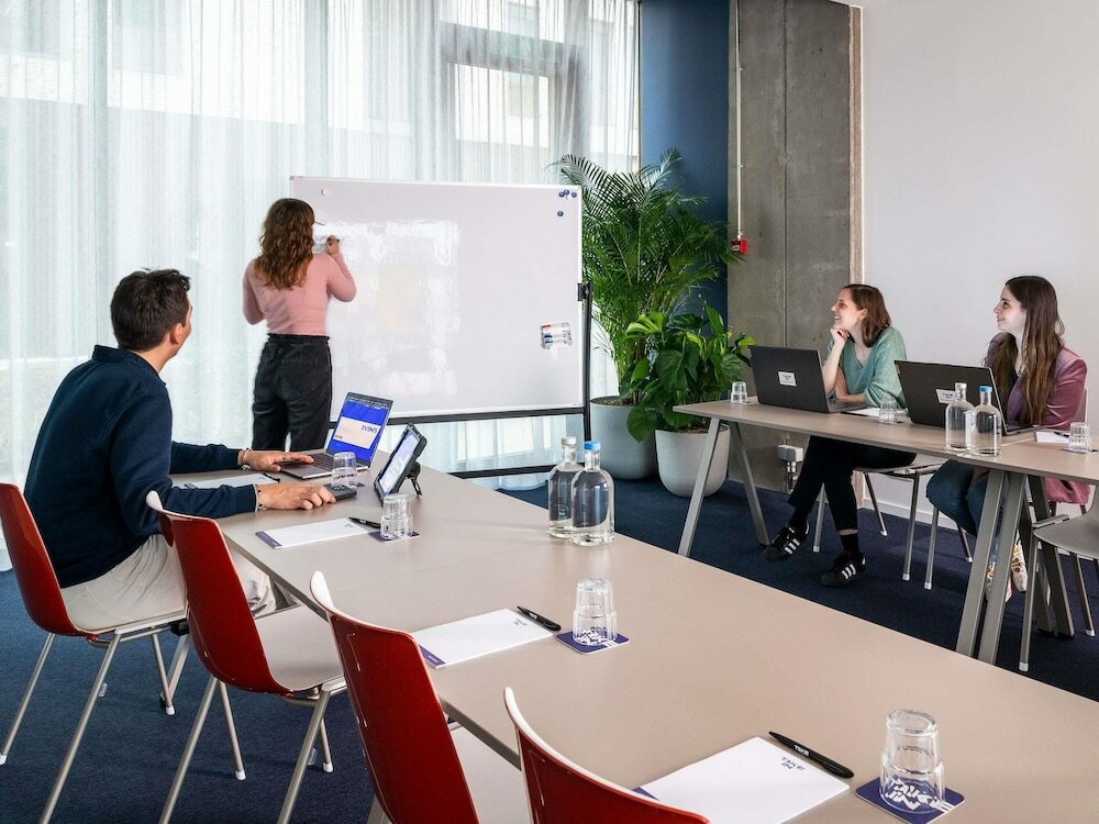 Фото Ibis budget Gent Centrum Dampoort