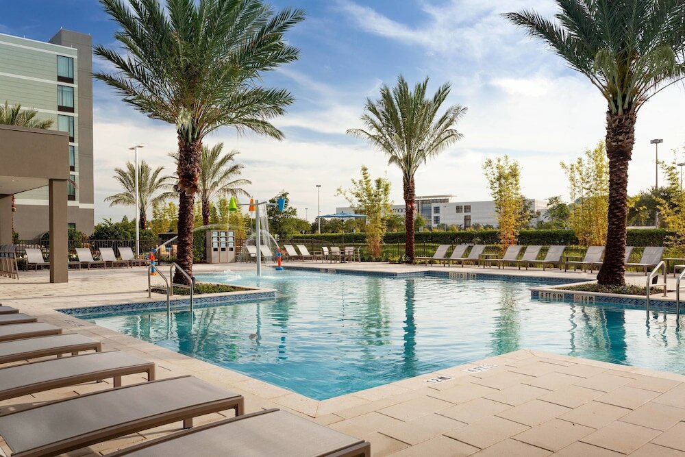 Фото SpringHill Suites by Marriott Orlando at Millenia