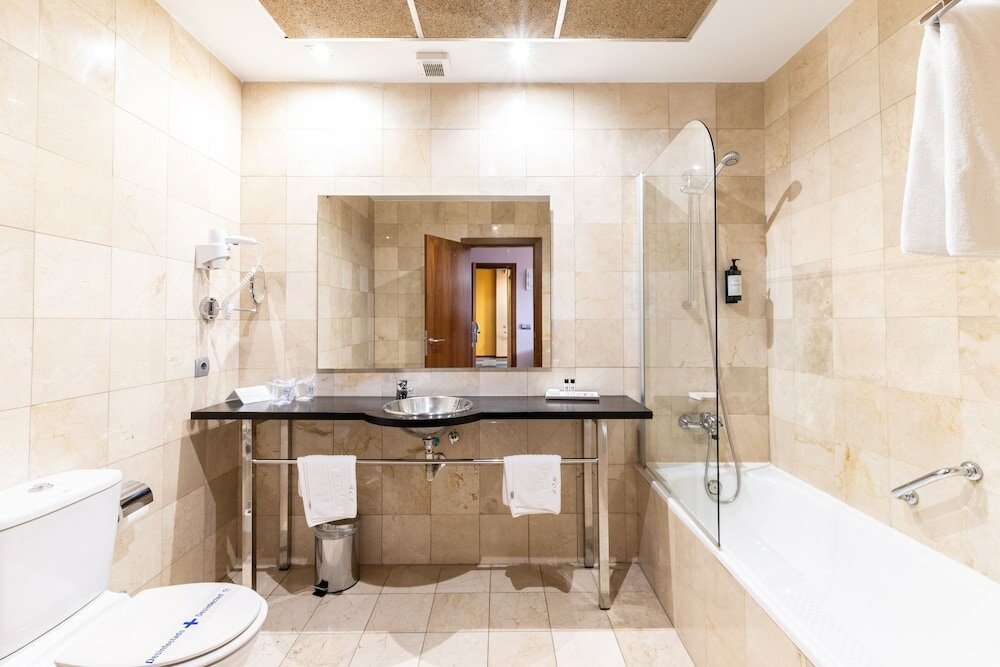 Фото Hospedium Hotel Casino del Tormes