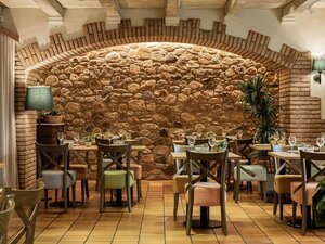 Гостиница Ibis Styles Figueres Ronda