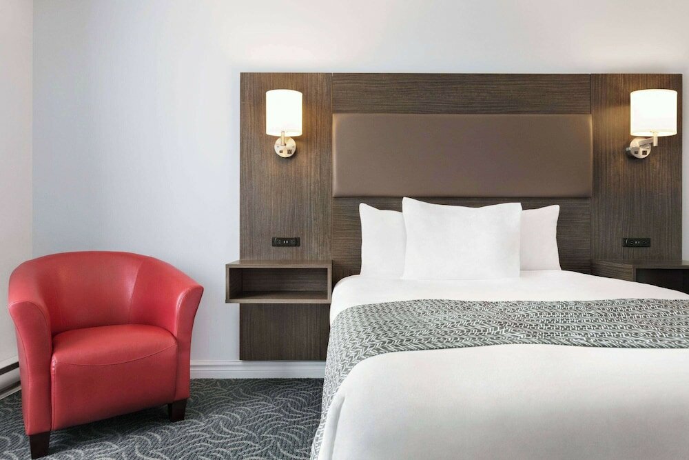 Фото Travelodge by Wyndham Rigaud