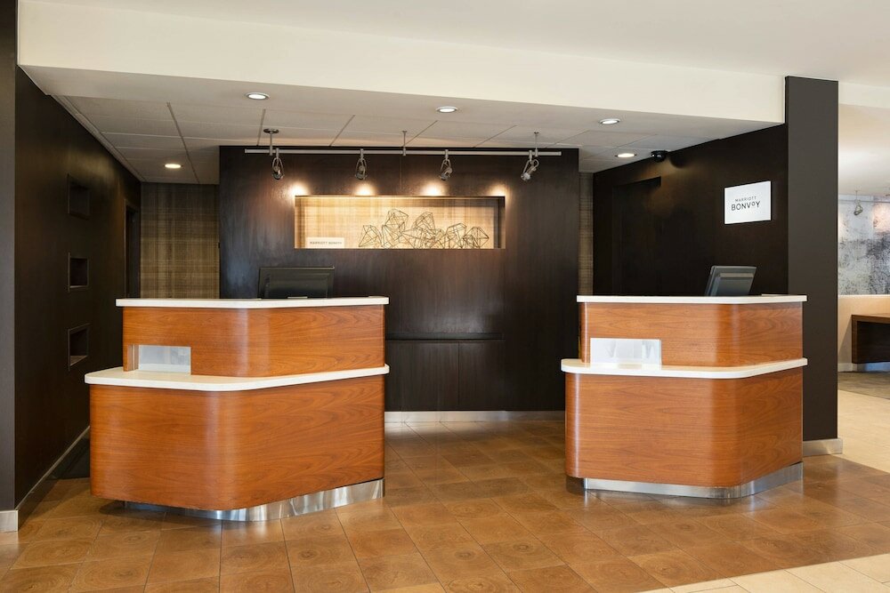 Фото Courtyard by Marriott Fresno