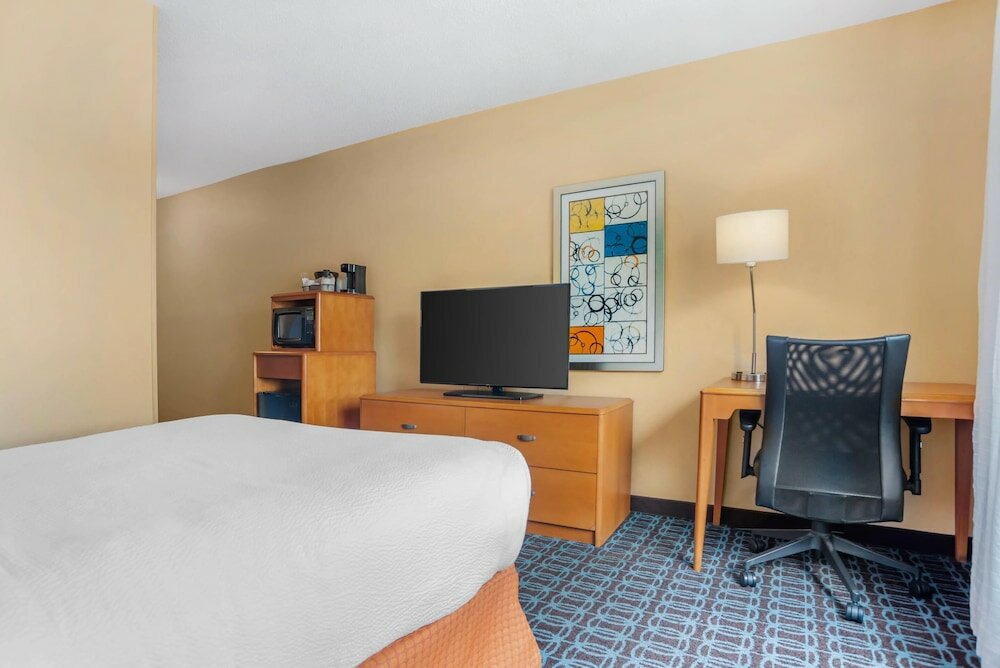 Фото Fairfield Inn Pensacola