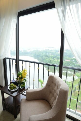 Гостиница Westlake Hotel & Resort Vinh Phuc в Виньйене