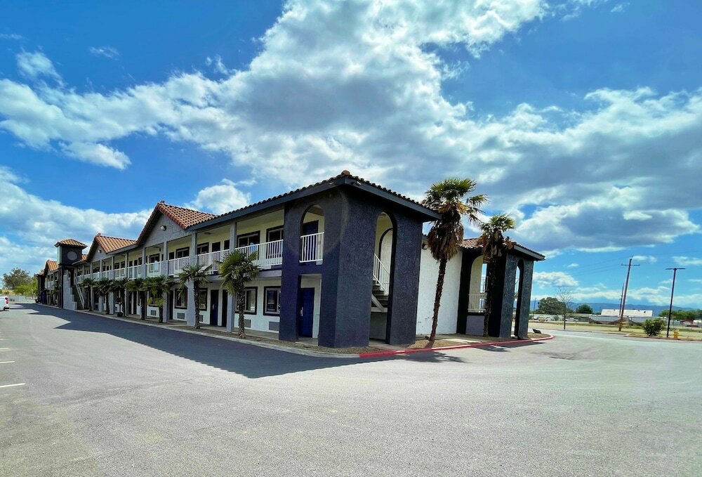 Фото SureStay Hotel by Best Western Williams