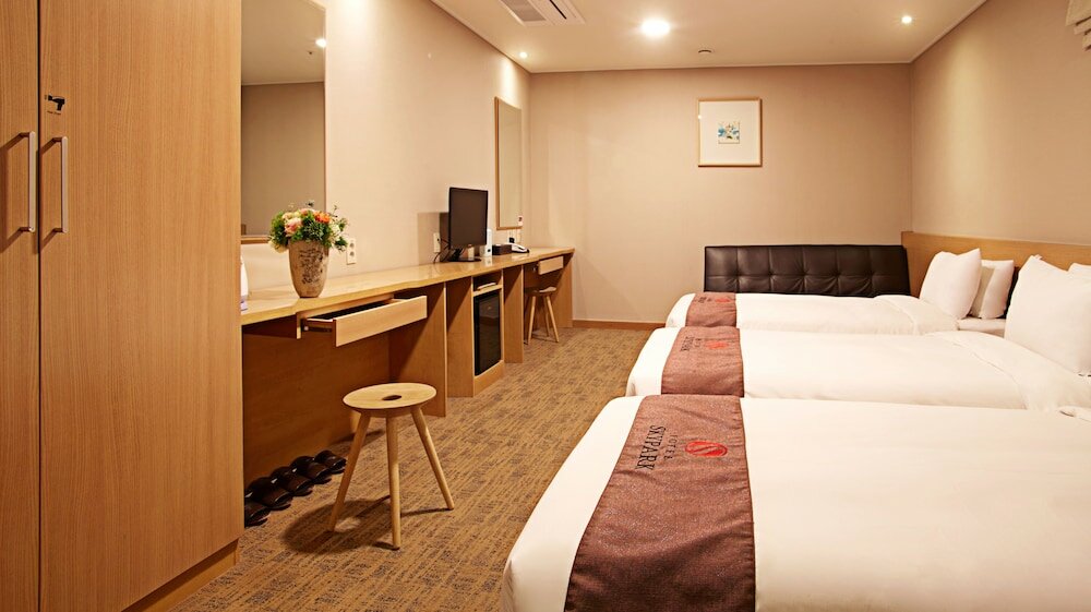 Фото Hotel Skypark Myeongdong III