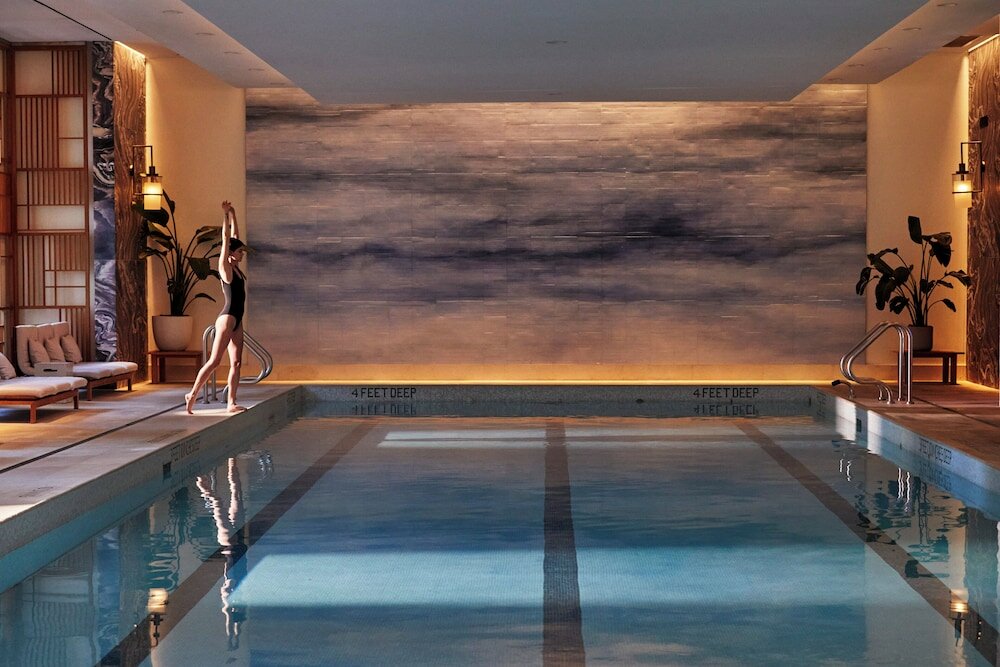 Фото Four Seasons Hotel New York Downtown