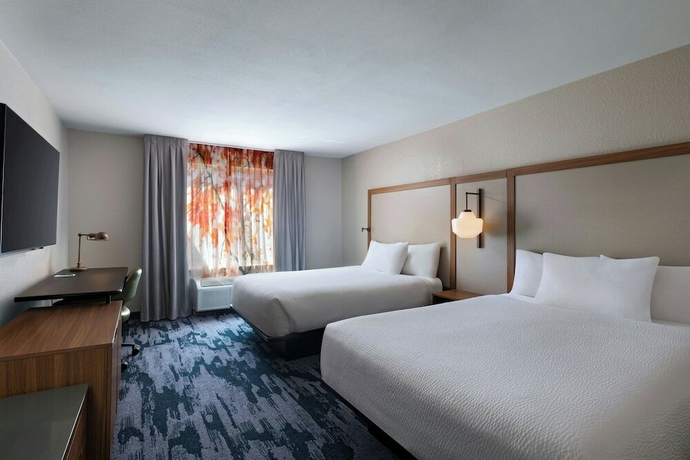 Фото Fairfield Inn & Suites by Marriott Austin-University Area