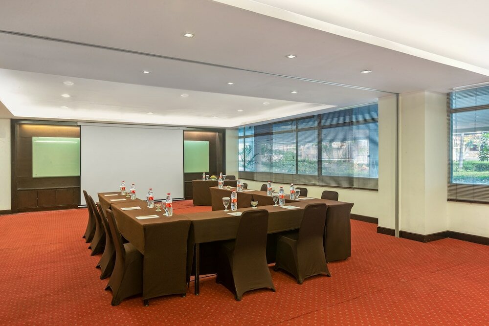 Фото Hotel Santika Bandung
