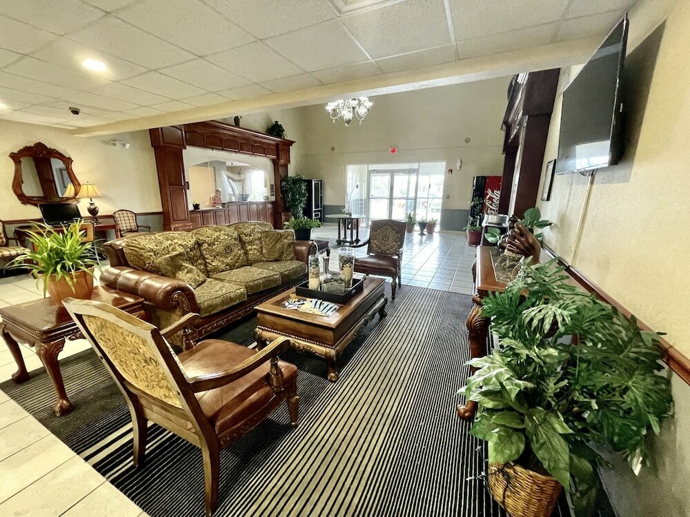 Фото FairBridge Inn & Suites Cleburne