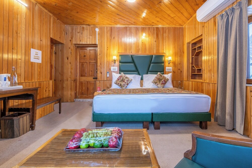 Фото Hotel Heevan Pahalgam