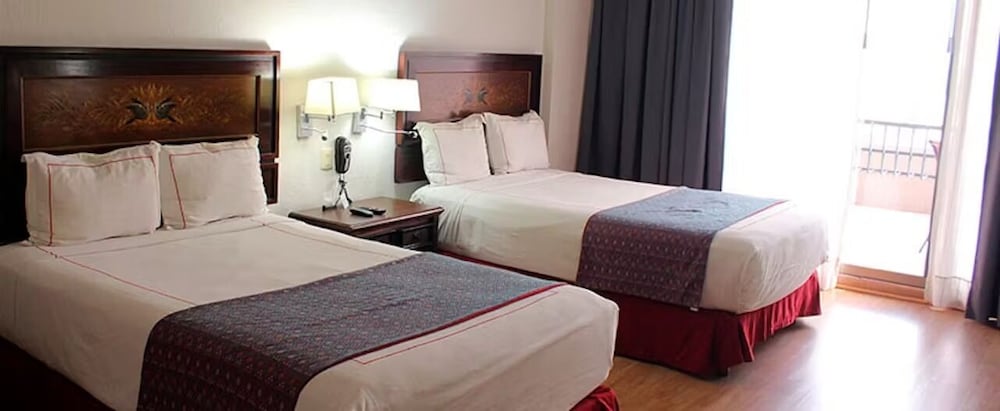 Фото Hotel Fenix