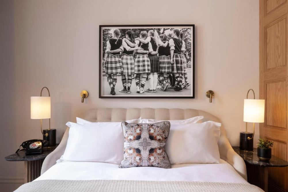 Фото Virgin Hotels Edinburgh