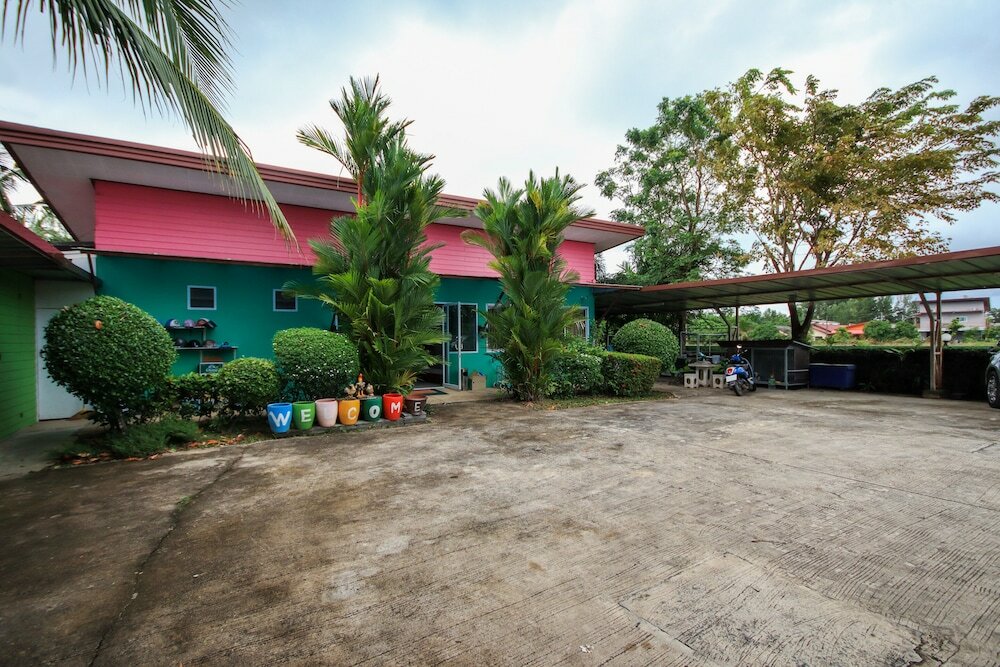 Фото Phuket Airport Sonwa Resort