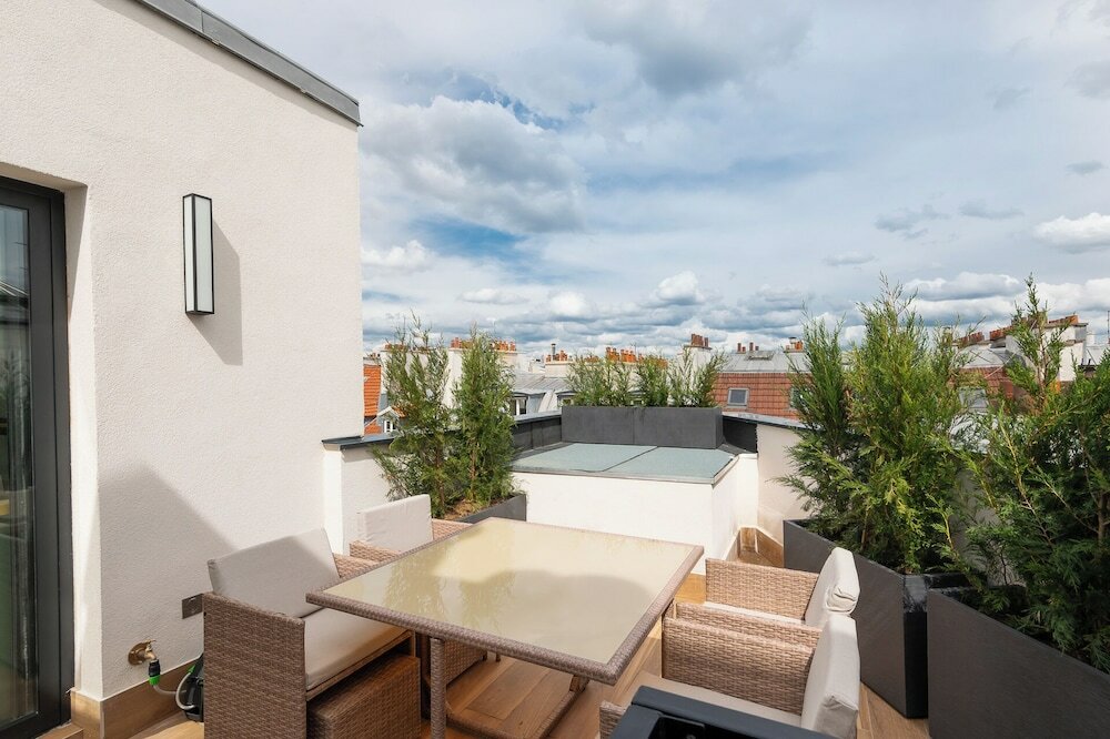 Фото Hotel au Coeur de Republique 