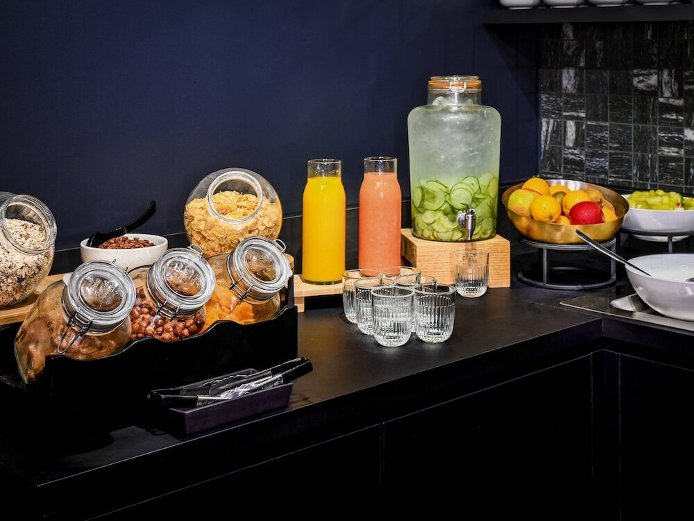 Фото TRIBE Paris La Défense Esplanade