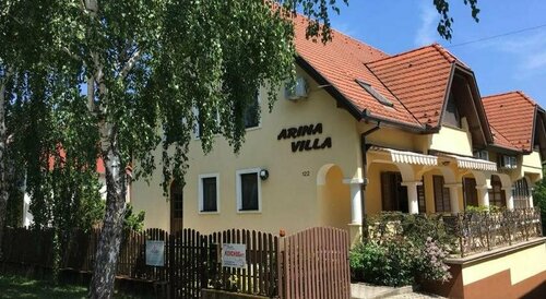 Гостиница Arina Villa в Зале