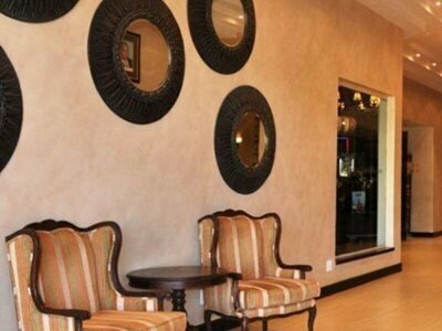 Гостиница Happy Valley Hotel Ezulwini в Мбабане