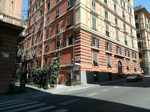Гостиница Hotel Assarotti в Генуе