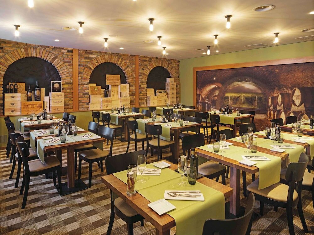 Фото Mövenpick Hotel Zürich Regensdorf