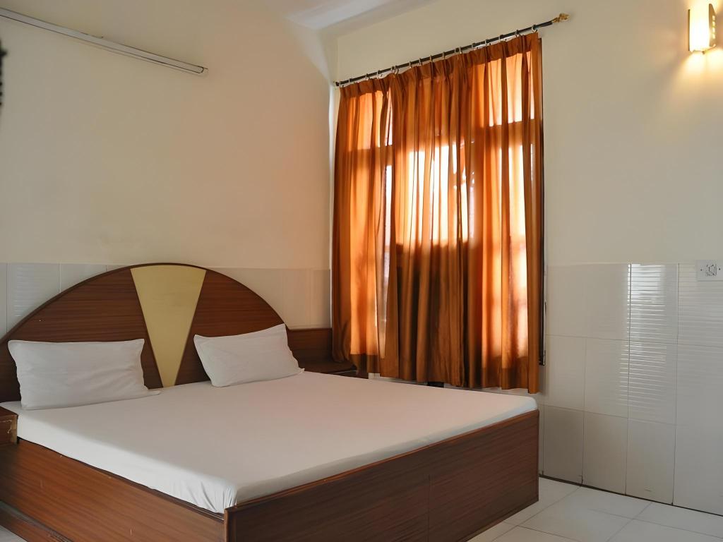 Фото Hotel Surya Palace