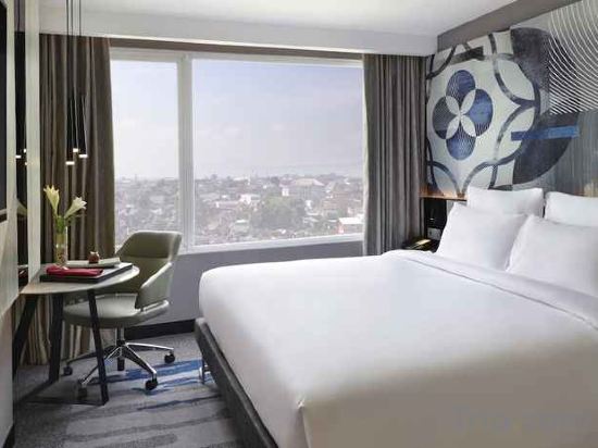 Фото Novotel Suites Yogyakarta Malioboro