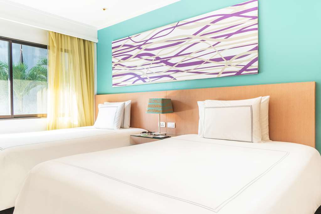 Фото Radisson Resort and Suites Phuket