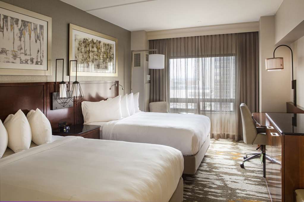Фото Hilton Denver City Center