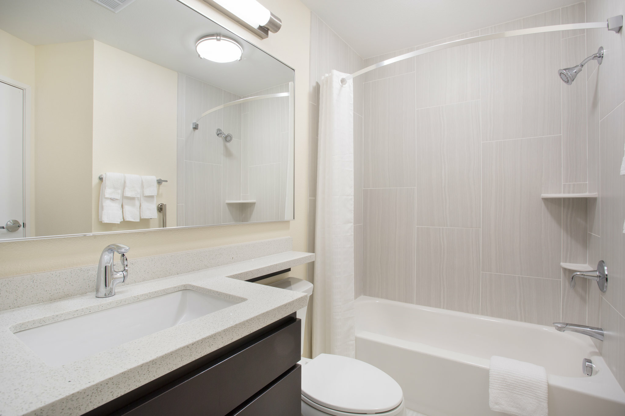 Фото Candlewood Suites Longmont, an Ihg Hotel