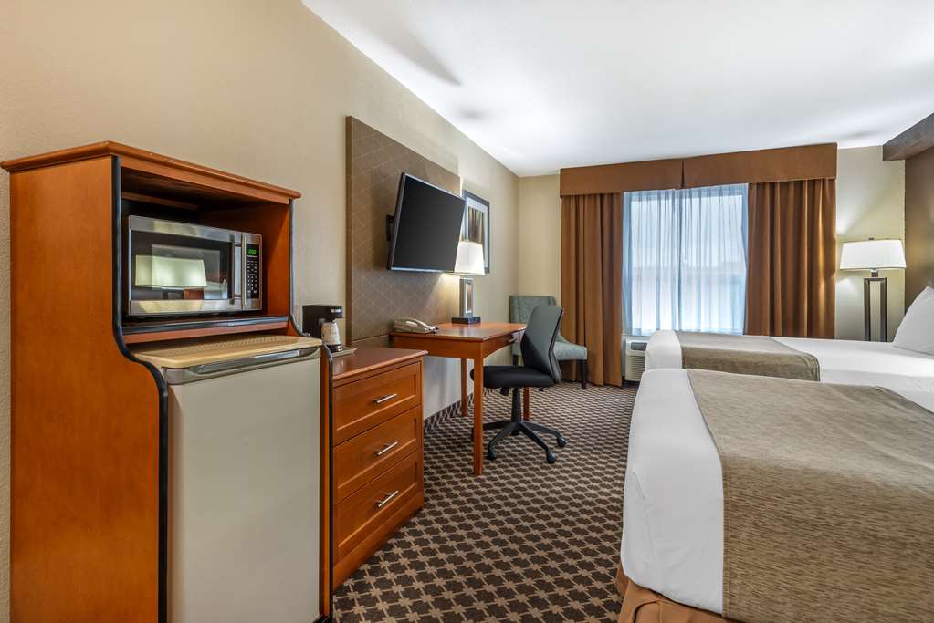 Фото Best Western Strathmore Inn