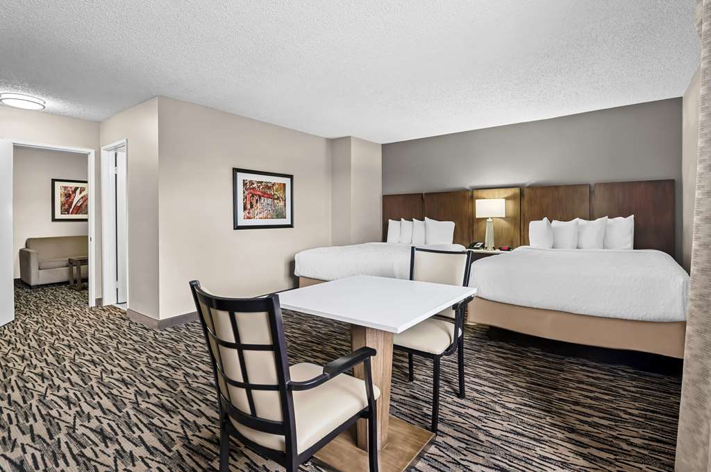 Фото Best Western Los Alamitos Inn & Suites