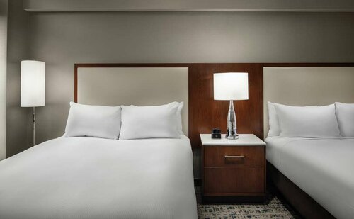 Гостиница Hilton Boston Logan Airport в Согасе