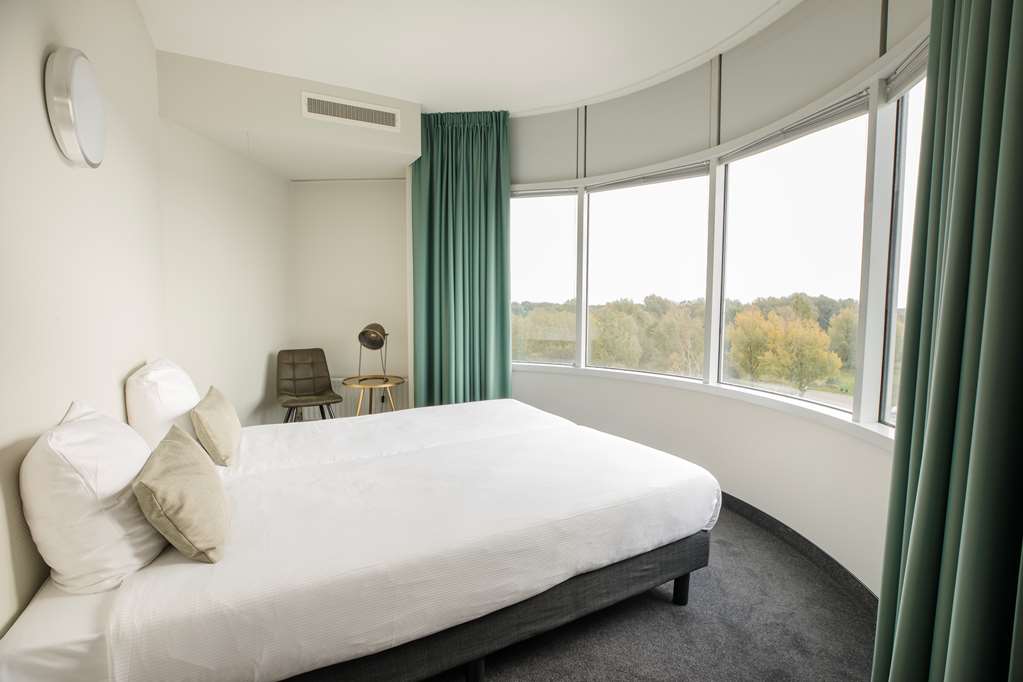 Фото Flonk Hotel Groningen Zuid, Bw Signature Collection