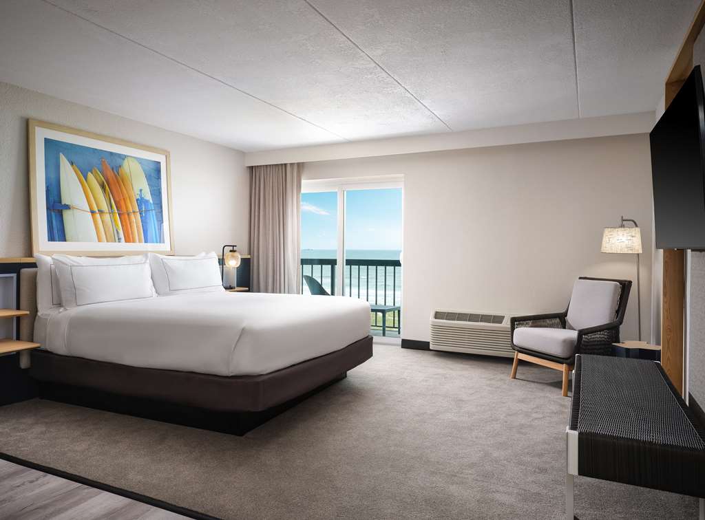 Фото Hilton Garden Inn Cocoa Beach Oceanfront